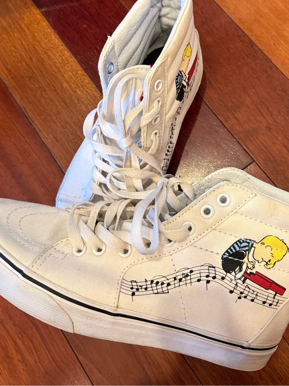 White Vans Sk8 High-Top Canvas Sneakers with Peanuts characters-EUC Sz7